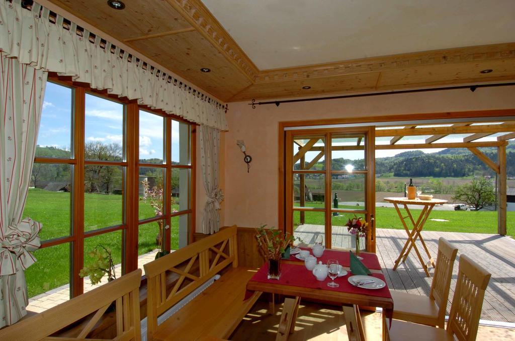 Weingut Winzerhof Gaestezimmer Grebenz Grossklein Exterior foto